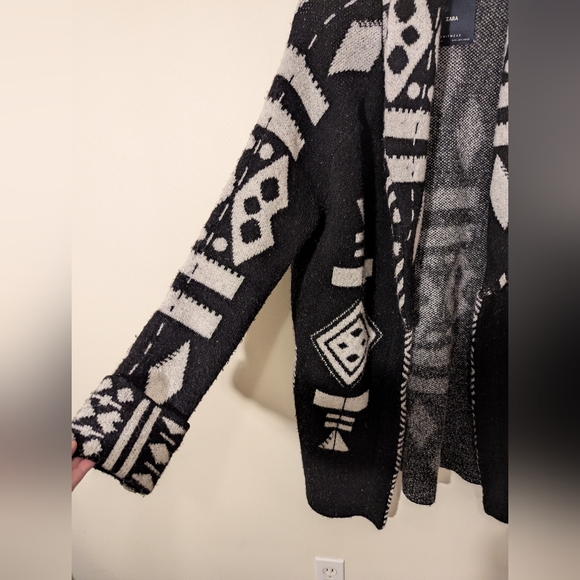 Zara Sz Small Black White Collared Aztec Print Chunky Knit Sweater Cardigan Coat - Picture 4 of 5